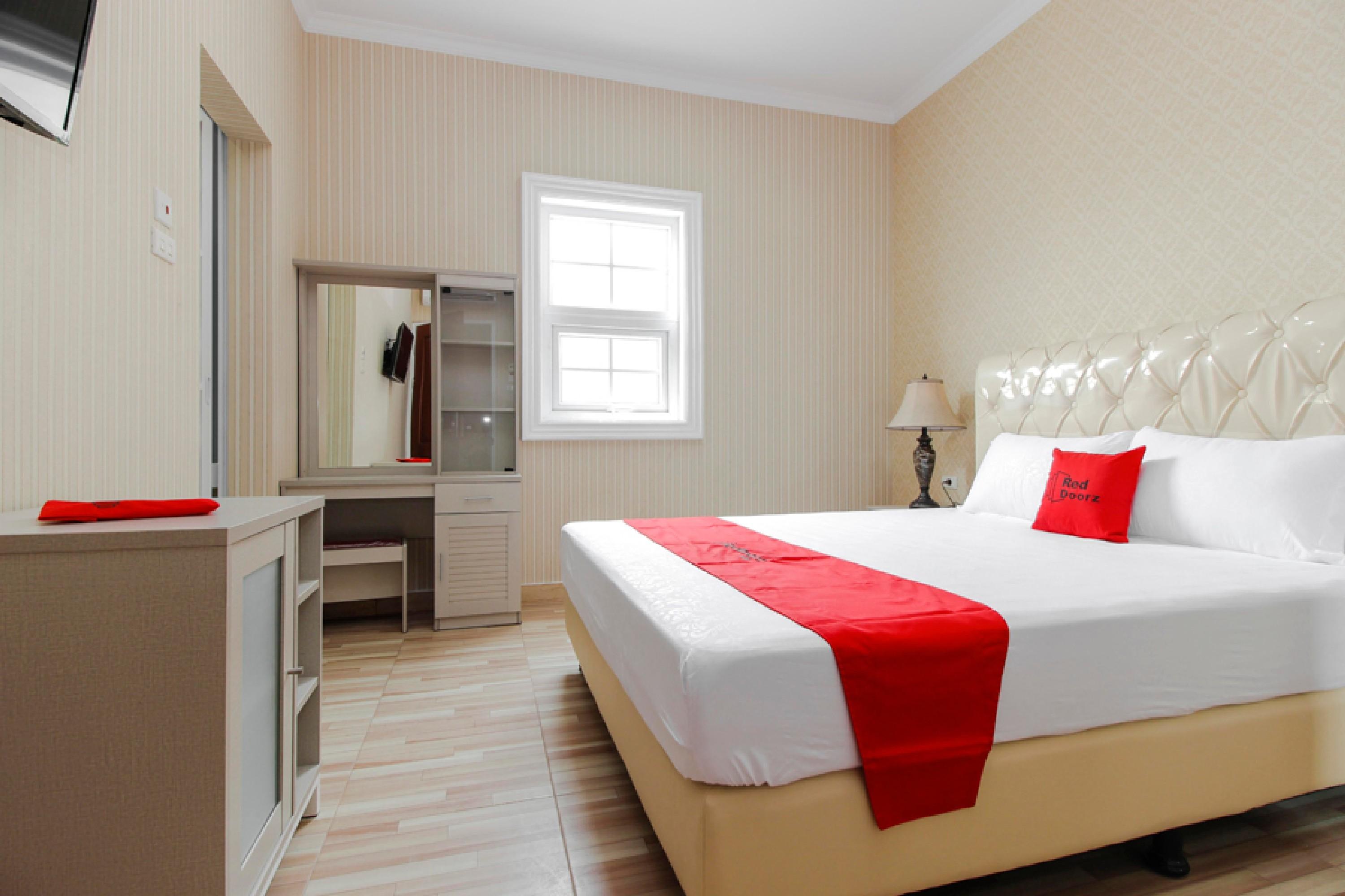 Reddoorz Plus @ Kwitang 2 Джакарта Экстерьер фото